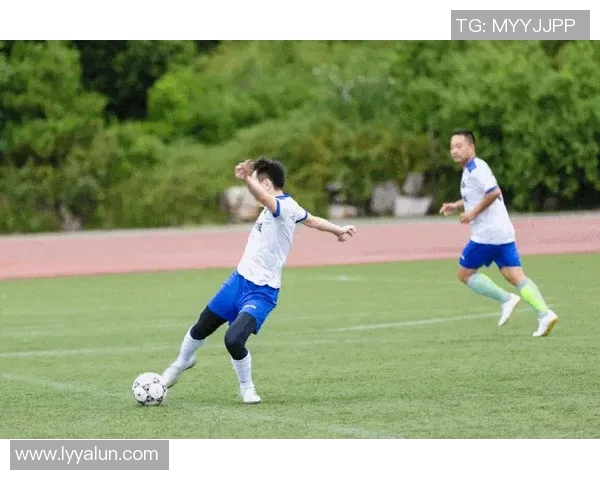 掌上足球带你畅享全球赛事实时动态与精彩瞬间的全新体验 掌上足球带你畅享全球赛事实时动态与精彩瞬间的全新体验